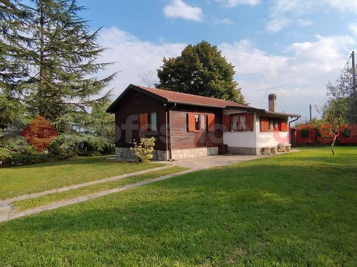 Casa quadrilocale in vendita in Strada Paschero, Paschero, Cumiana