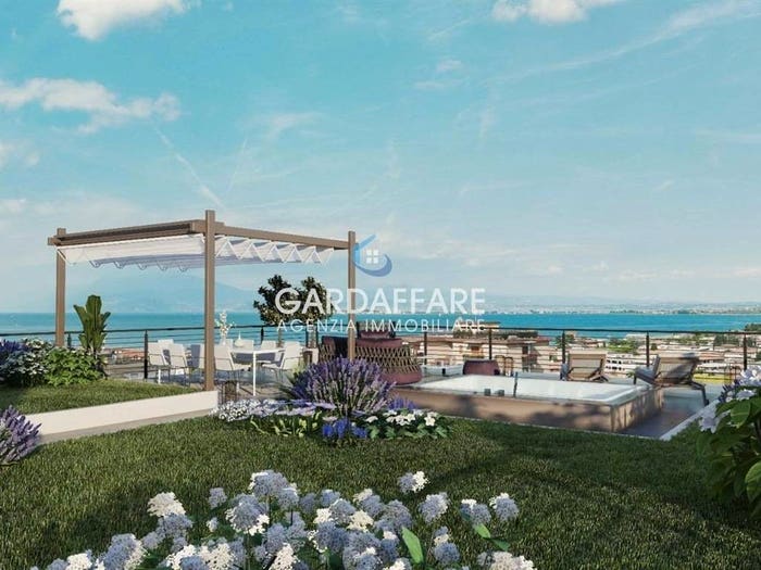 Casa quadrilocale in vendita in Via Zima, Desenzano Centro, Desenzano del Garda