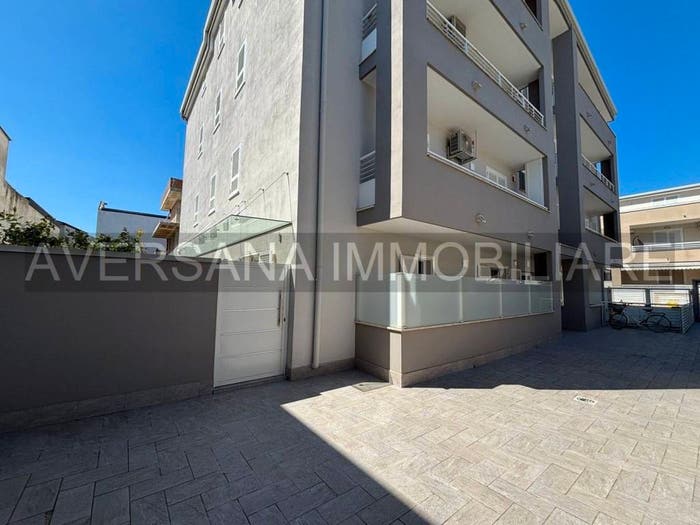 Appartamento quadrilocale in vendita in Viale Guglielmo Marconi, Lusciano