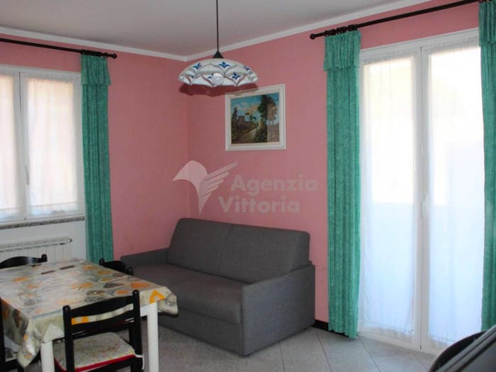 Appartamento bilocale in vendita in Via del Borgo, Centro, Ceriale