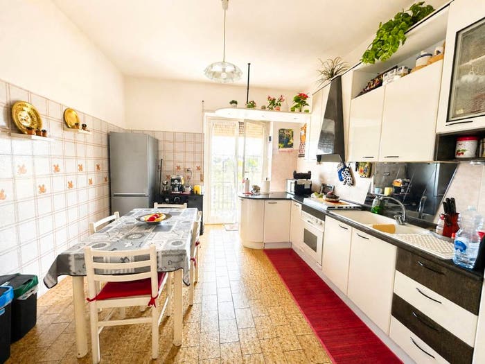 Appartamento con 6 locali in vendita in Via dei Pettirossi, Centro, Artena
