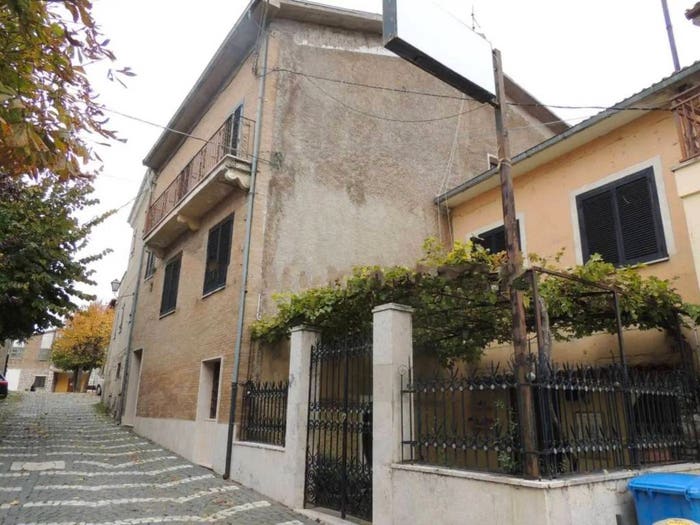 Casa con 5 locali in vendita in Via Roma, Centro, Civita d'Antino