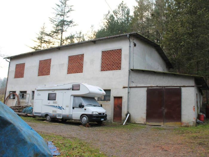 Casa con 6 locali in vendita in Strada Provinciale di Olivola, Serricciolo, Aulla