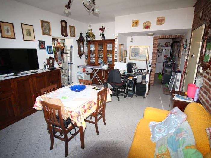 Appartamento trilocale in vendita in Via Cesare Battisti, Cremella