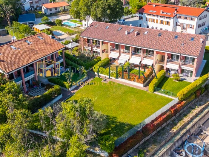 Appartamento trilocale in vendita in Località Pignolini, Broglie, Peschiera del Garda