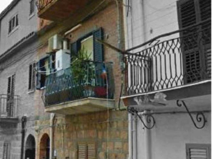 Casa con 6 locali in vendita in Via Nazario Sauro Castel di Tusa ME Italia, Castel Di Tusa, Tusa