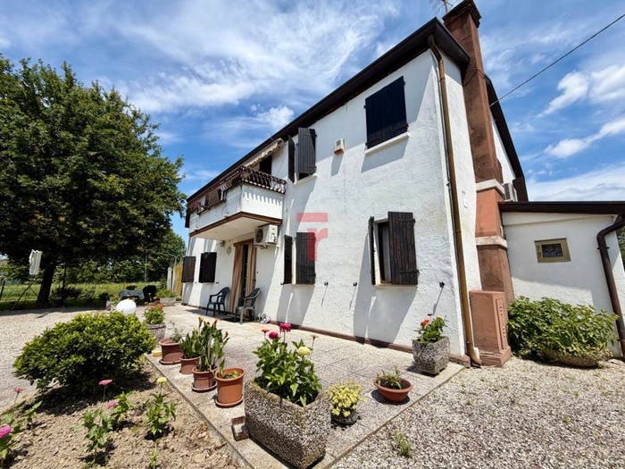 Casa con 6 locali in vendita in Via Damiano Chiesa, Centro, Cadoneghe