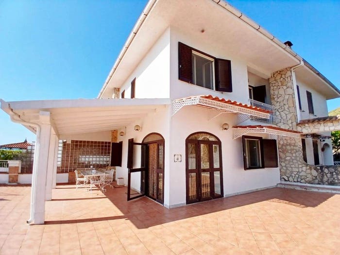 Casa con 6 locali in vendita in Strada Provinciale Itri Sperlonga, Sperlonga