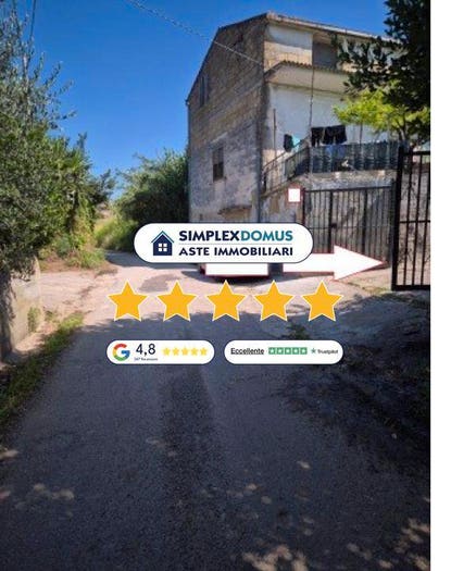 Casa con 6 locali in vendita in Borgo Vittorio, Carinola