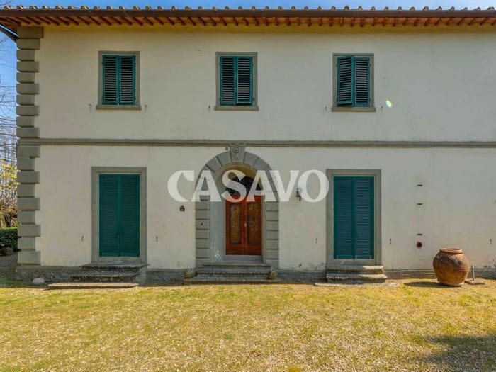 Appartamento con 6 locali in vendita in Via le Convertoie, Greve in Chianti