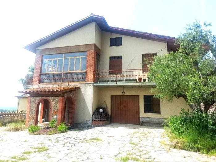 Casa con 6 locali in vendita in Via Giuseppe Garibaldi, Gioiella, Castiglione del Lago