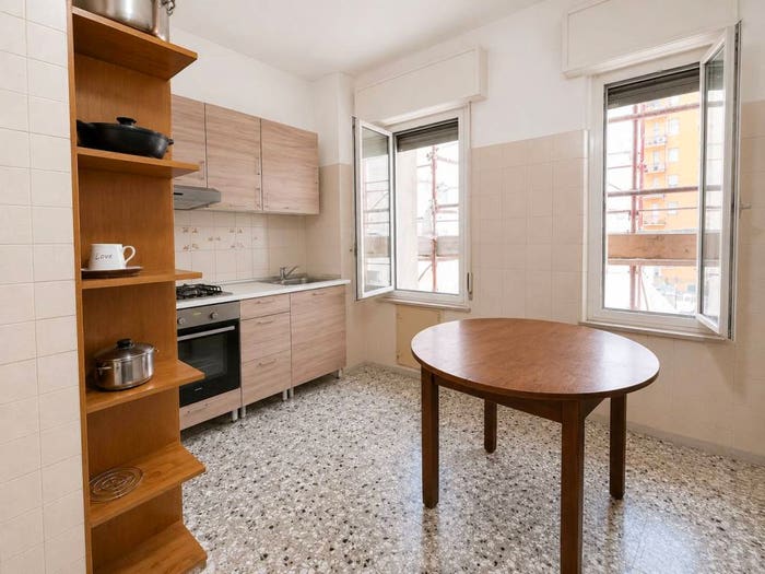 Appartamento con 5 locali in vendita in Piazzale Generale Carlo Alberto Dalla Chiesa, San Leonardo, Parma