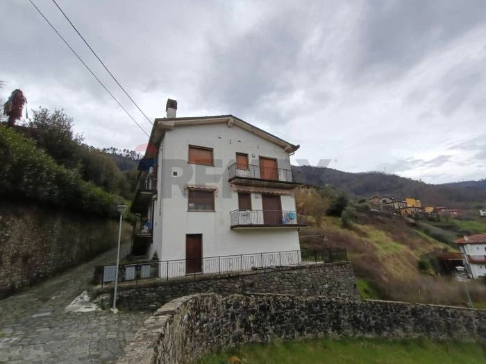 Appartamento con 5 locali in vendita in Centro, Bagni di Lucca