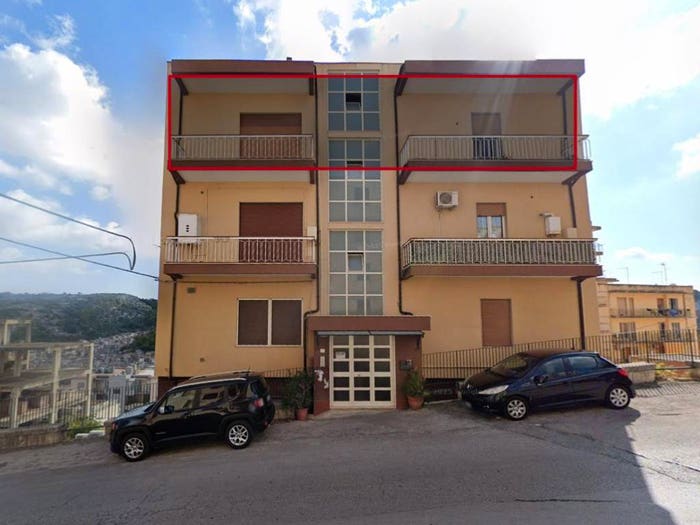 Appartamento con 6 locali in vendita in Via Nuova Sant'Antonio, Modica Bassa, Modica