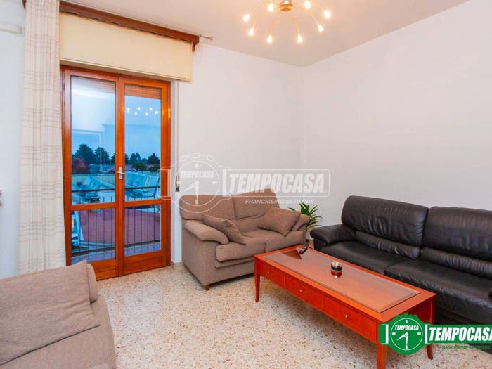 Appartamento trilocale in vendita in Via Matteotti A, Centro, Lonate Pozzolo