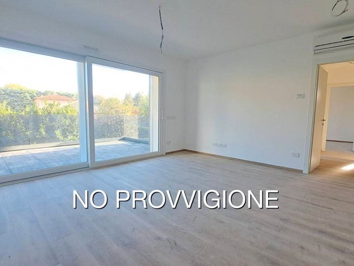Appartamento trilocale in vendita in Via Giacomo Matteotti, Bizzarone
