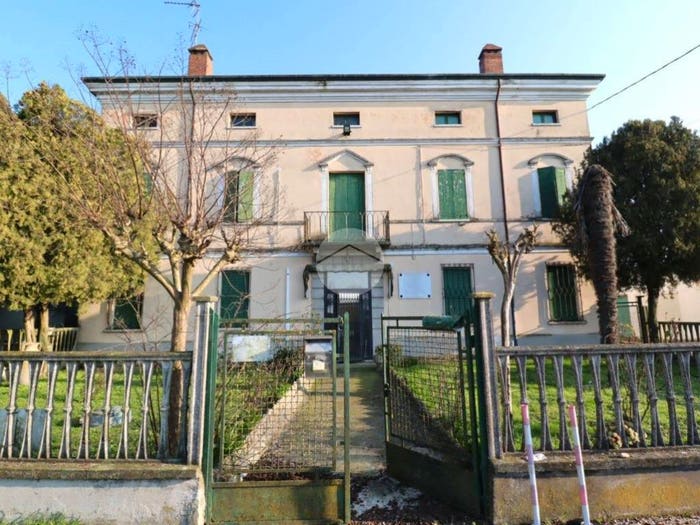 Appartamento quadrilocale in vendita in Via Colonna, Castelbelforte
