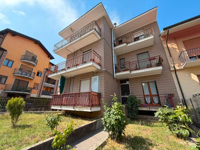 Appartamento trilocale in vendita in Via Francesco Cravero, Grugliasco