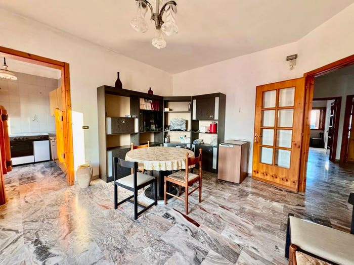 Appartamento con 5 locali in vendita in Via degli Eroi, Centro, Matino