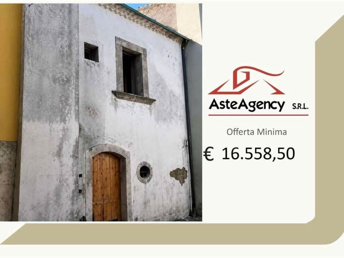 Appartamento trilocale in vendita in Vico Vittorio Alfieri, Centro, Atella