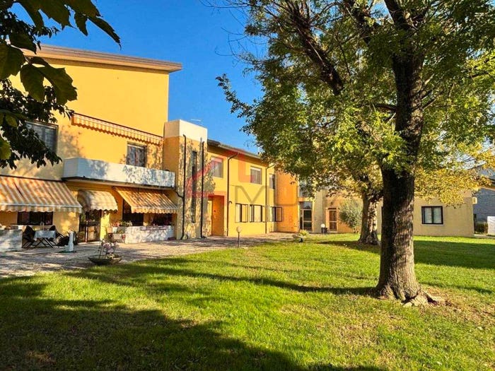 Appartamento con 6 locali in vendita in Centro, Nogara