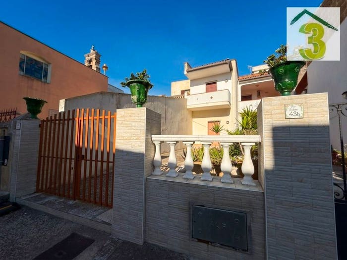 Casa con 5 locali in vendita in Via della Madonna, Lucugnano, Tricase