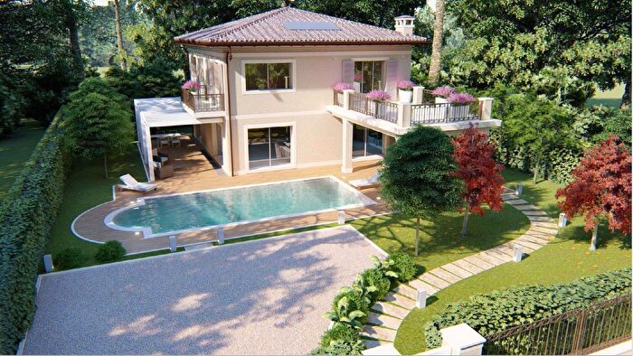 Casa con 6 locali in vendita in Via dell'Acqua, Forte Dei Marmi
