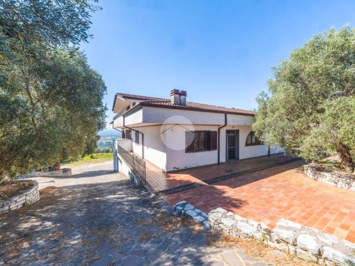 Casa con 6 locali in vendita in Via Vecchia di Carcibove, Casacalda Carcibove, Guidonia Montecelio