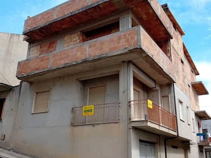 Casa trilocale in vendita in Via Bandiera, Bianco