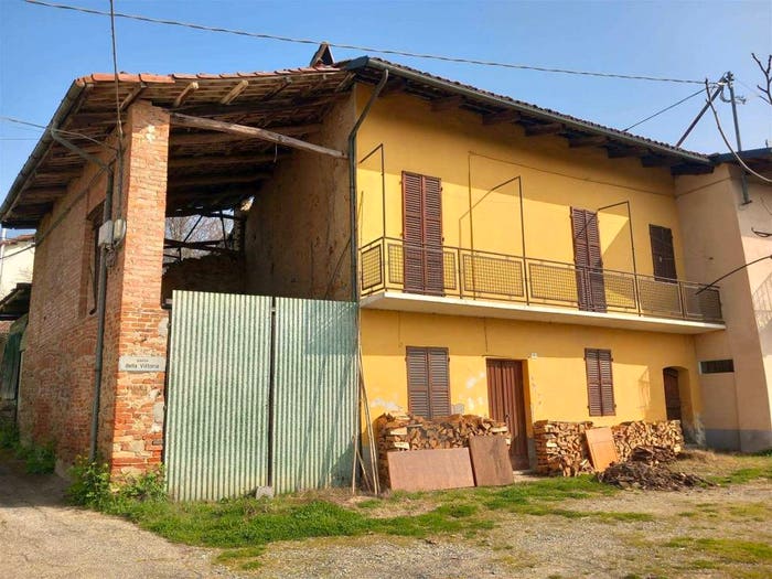 Casa trilocale in vendita in Centro, Capriglio