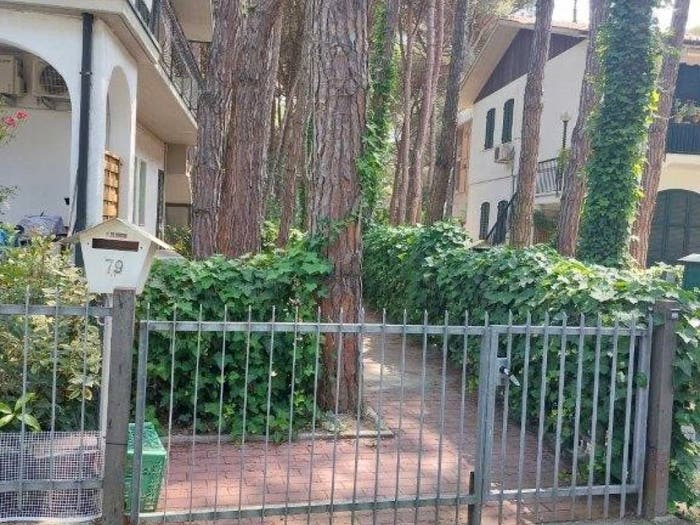 Appartamento con 6 locali in vendita in Viale dei Platani, Porto Corsini Marina Romea, Ravenna