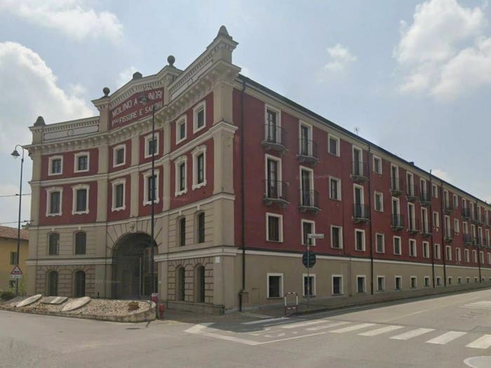 Appartamento trilocale in vendita in Corso Re Umberto, Centro, Verzuolo