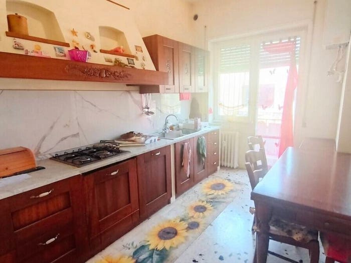 Appartamento con 6 locali in vendita in Via Monte Grappa, Via XXIV Maggio CEP, Campobasso