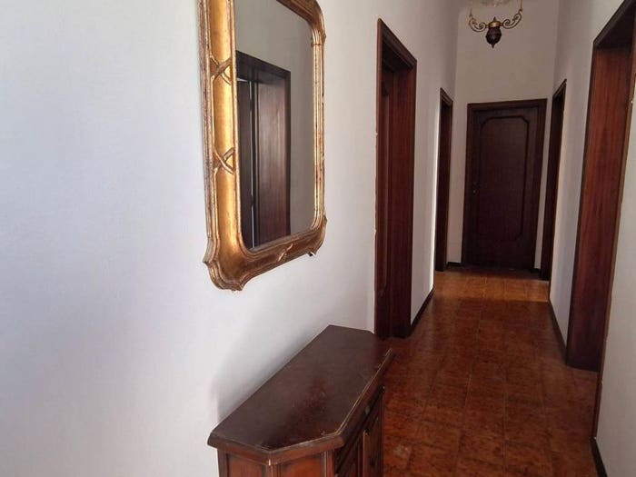 Appartamento con 5 locali in vendita in Via Jesi, Piano, Ancona