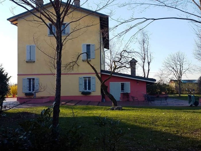 Casa con 6 locali in vendita in Strada Borelle, Cognento, Modena