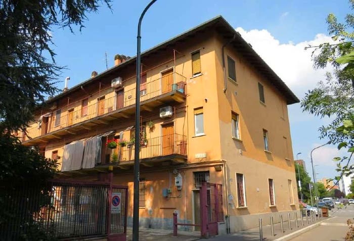 Appartamento trilocale in vendita in VIA FRATELLI RIZZARDI, Trenno, Milano