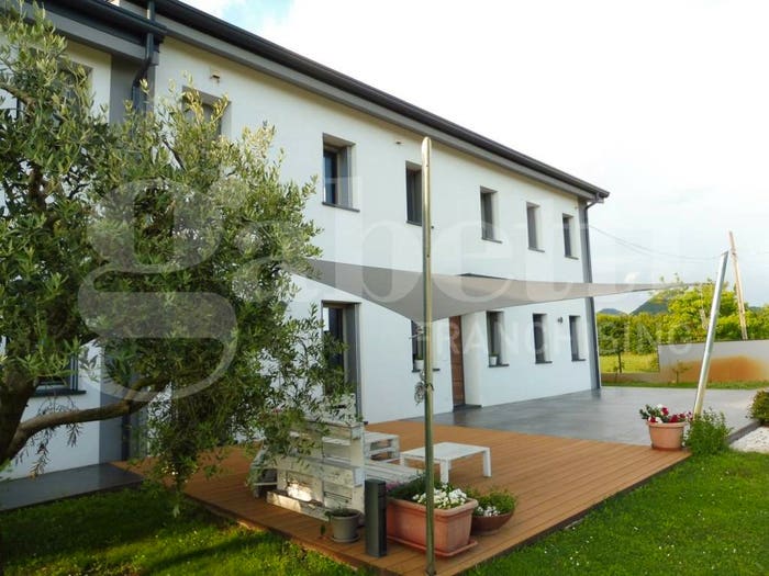 Casa con 6 locali in vendita in Via Crearo, Noventa Vicentina