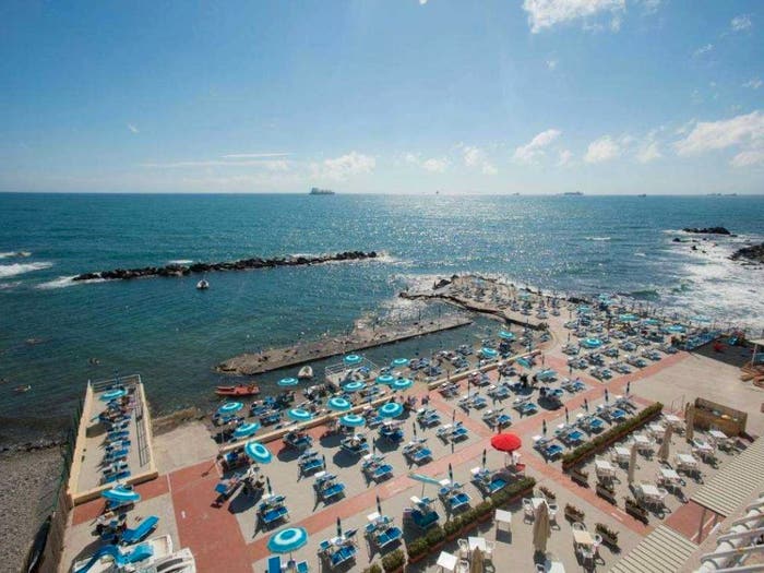 Appartamento quadrilocale in vendita in viale antonio vespucci, Antignano Banditella, Livorno