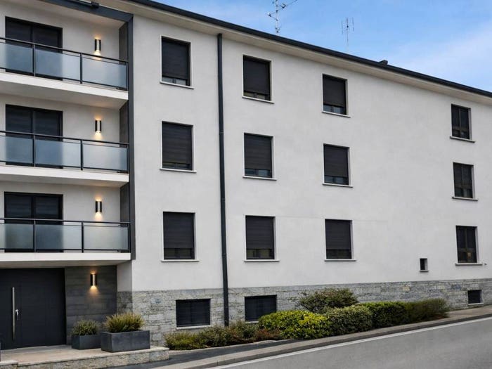 Casa con 5 locali in vendita in Via Piave, Lozza