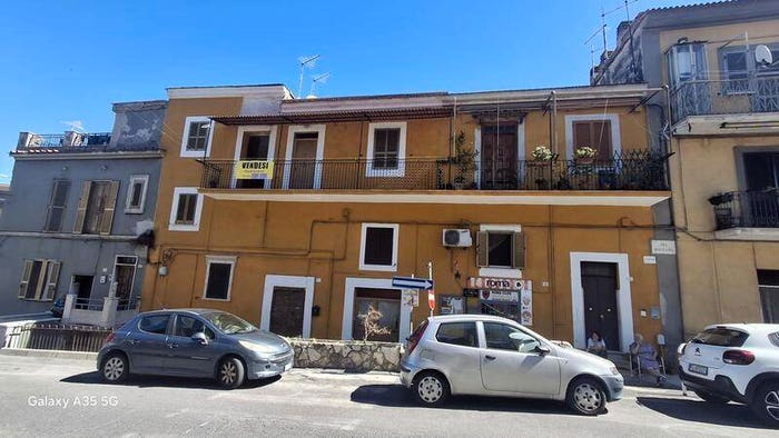 Appartamento quadrilocale in vendita in Via Merano, Centro, Palombara Sabina