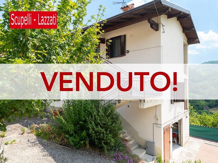 Casa con 6 locali in vendita in Frazione Costa, Centro, Romagnese