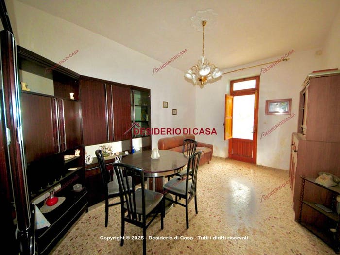 Casa quadrilocale in vendita in Via Santa Lucia, Centro, Custonaci