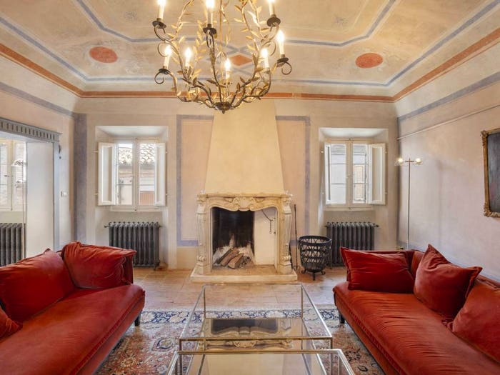 Casa con 6 locali in vendita in Via Roma, Centro, Mondaino