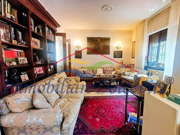 Appartamento con 6 locali in vendita in Via Fratelli Bronzetti, Campo di Marte, Firenze
