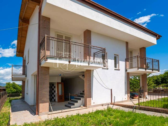 Casa con 5 locali in vendita in Via Croia, Giaveno