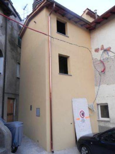 Casa quadrilocale in vendita in Camaiore Paese, Camaiore