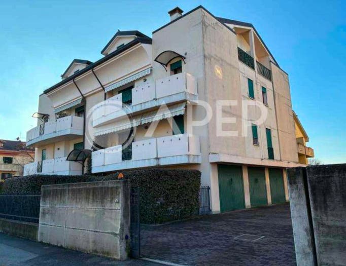 Appartamento trilocale in vendita in via Della Croce Verde n Albignasego PD, Centro San Tommaso, Albignasego