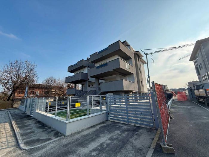 Appartamento quadrilocale in vendita in Via Nuova Estense, Maranello