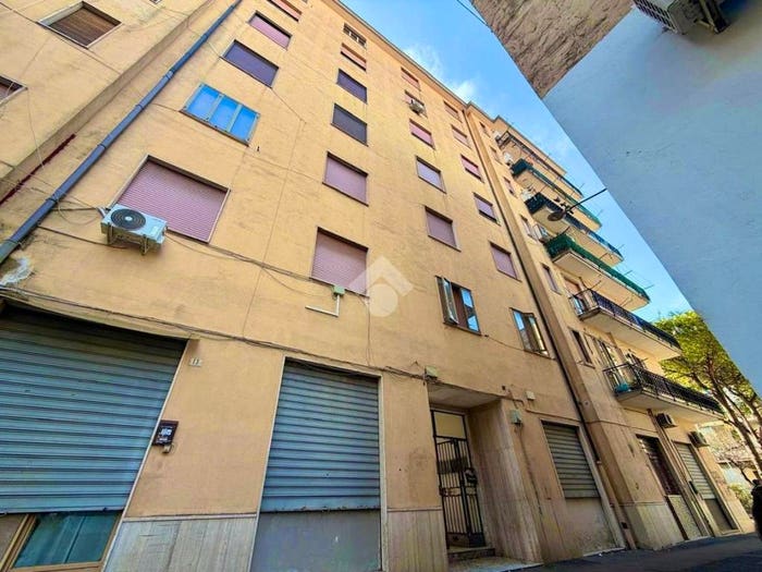 Appartamento con 6 locali in vendita in Via T Minniti, Pagani
