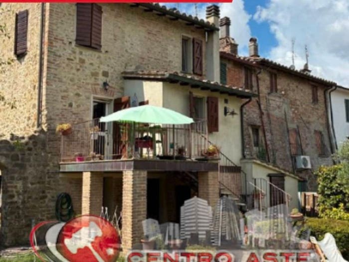 Appartamento quadrilocale in vendita in Via del Risorgimento Deruta PG Italia, Casalina, Deruta
